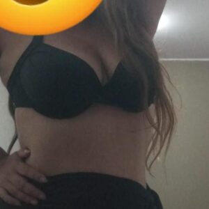 Karolina (28 años) ecuatoriana