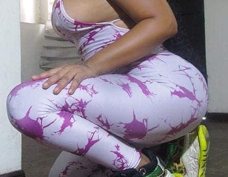 Canela (20 años) peruana